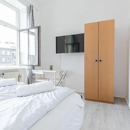 Comfy 3Br Shared Apartment - U6 Subway, Danube & Millenium City Wiedeń Zewnętrze zdjęcie