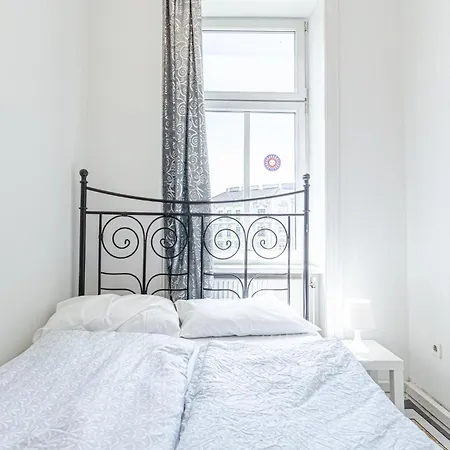 Comfy 3Br Shared Apartment - U6 Subway, Danube & Millenium City Wiedeń Zewnętrze zdjęcie