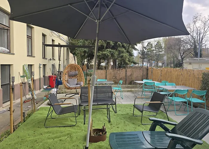 Comfy 3Br Shared Apartment - U6 Subway, Danube & Millenium City