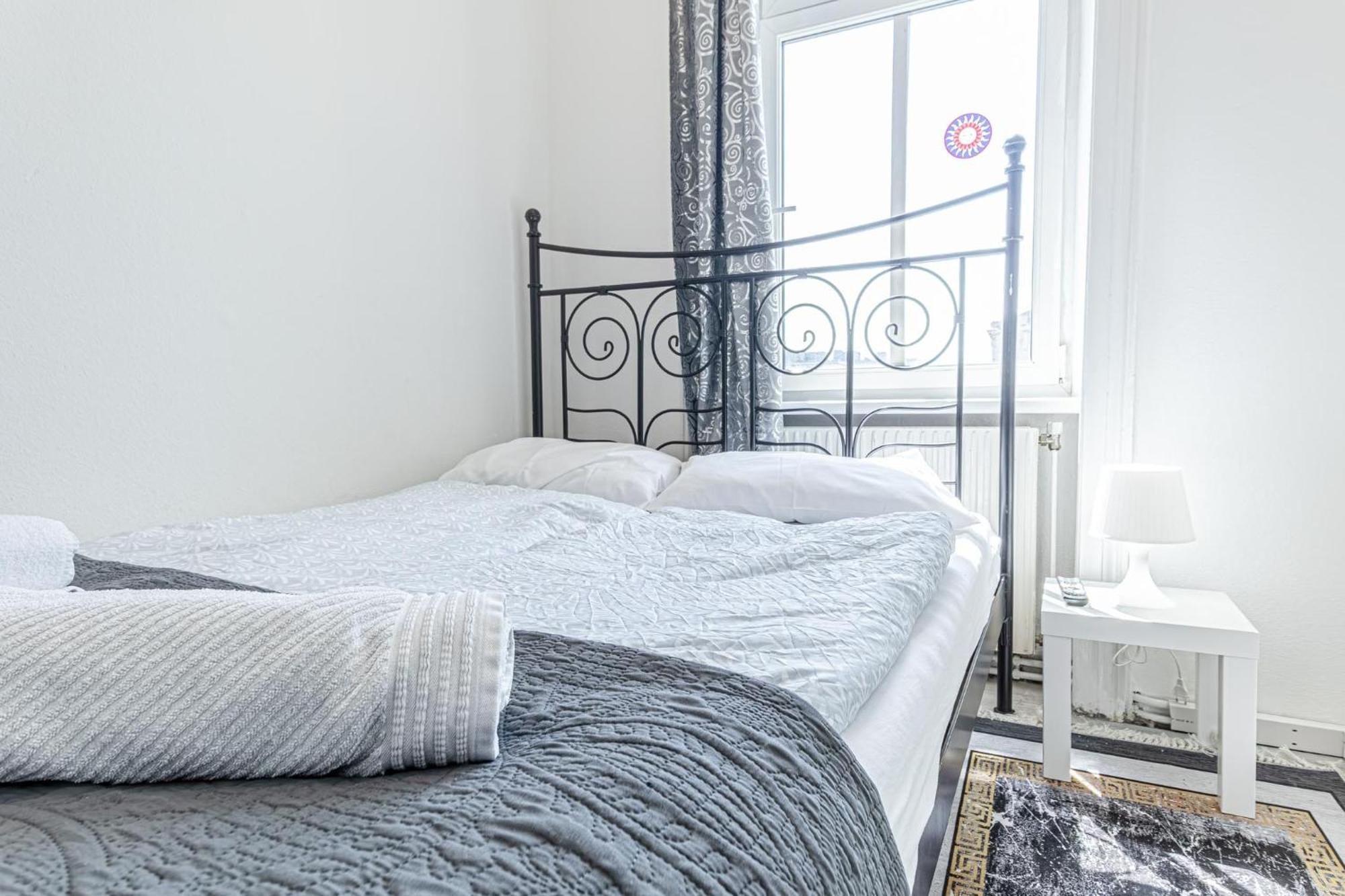 Comfy 3br Shared - U6 Subway, Danube & Millenium Apartament