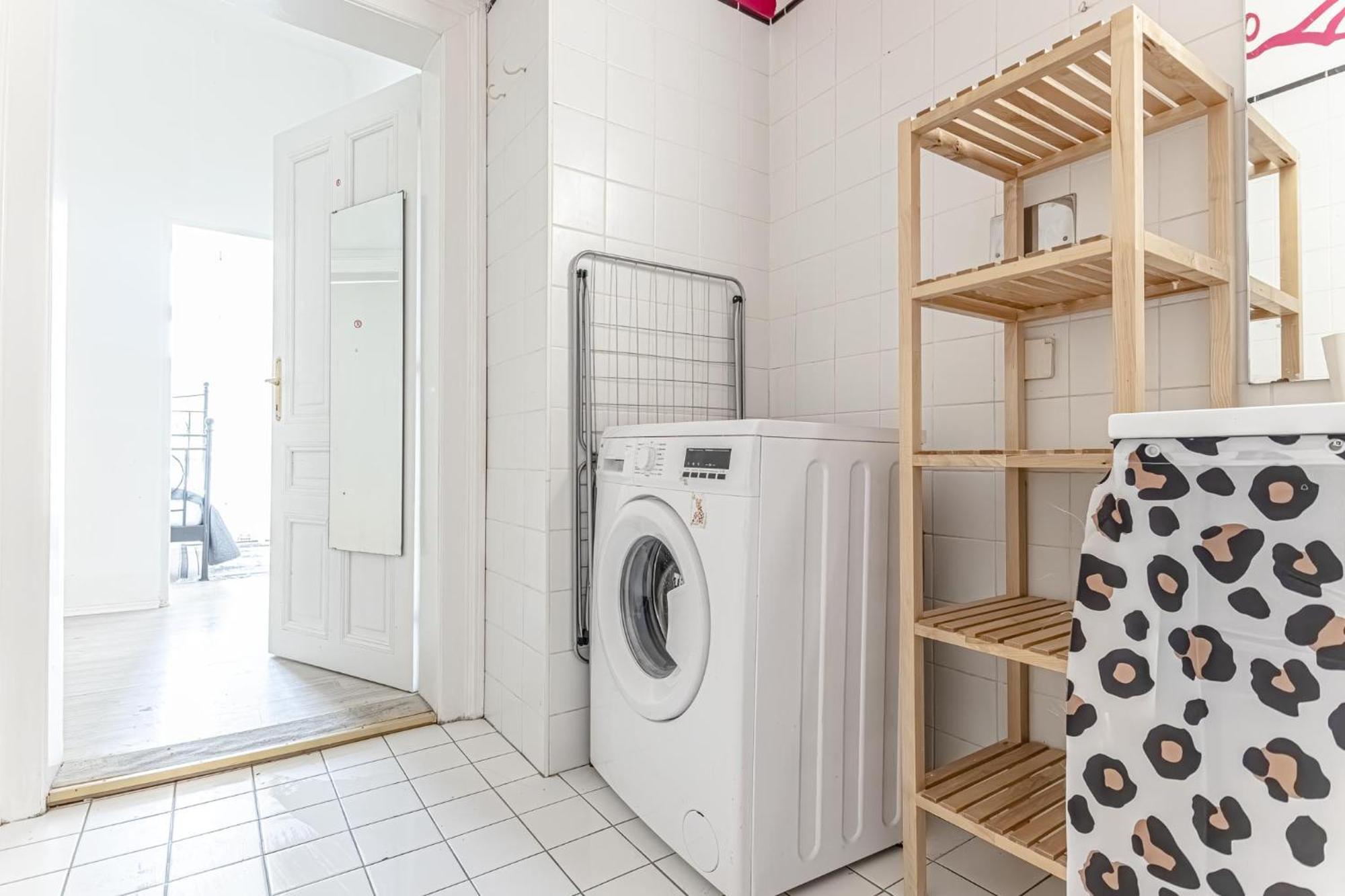 Comfy 3br Shared - U6 Subway, Danube & Millenium Apartament